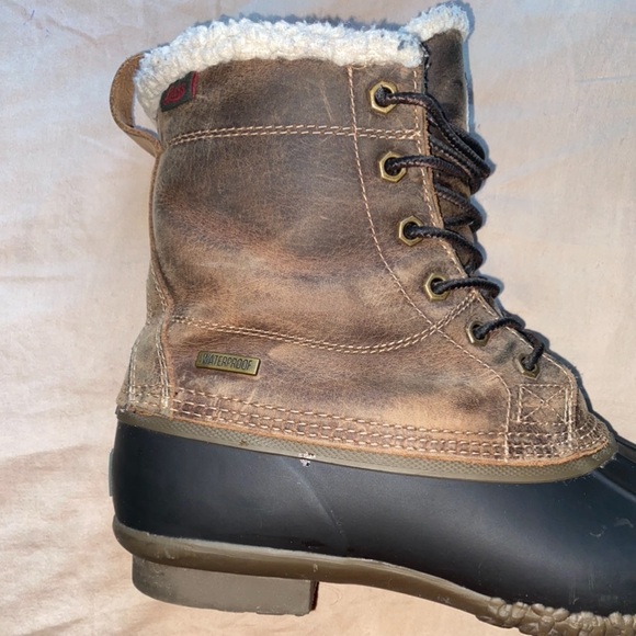 G.H. Bass & Co fleeced line leather snow boot. - Picture 11 of 14